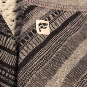 Fabletics Pants - Fabletics Salar Leggings in Geometric Print Fabletics Pants - Fabletics Salar Leggings in Geometric Print